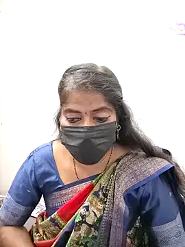 tamil_Sigappu_Roja's cam snapshot