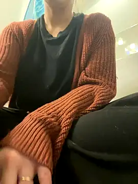 Juicelip's cam snapshot