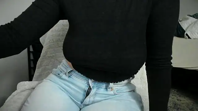 bigb00tyjudyyX's cam snapshot