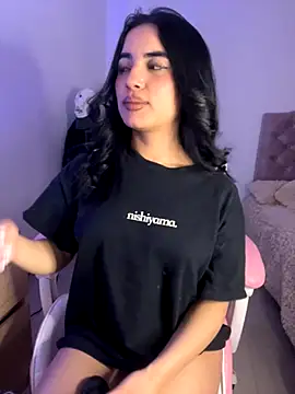 Emily-14's cam snapshot