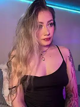 Lally_Valencia__'s cam snapshot