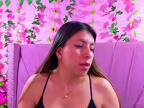 Alyy_Brown's cam snapshot