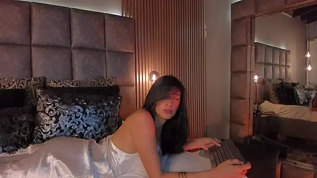 BrigitteVons's cam snapshot