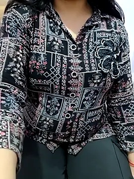 roshni_agrawal0's cam snapshot