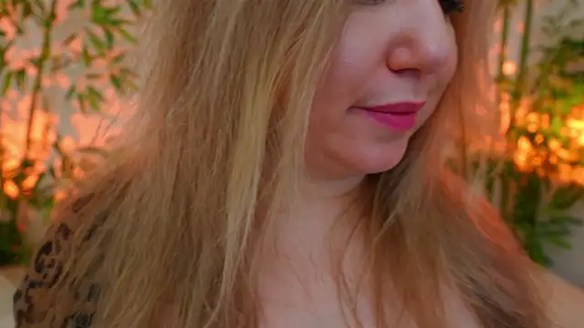 HappyLisa's cam snapshot