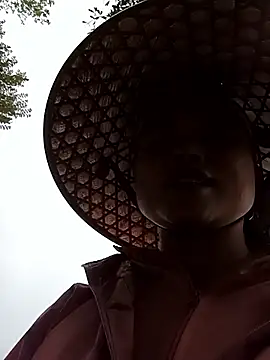 clara-cute's cam snapshot