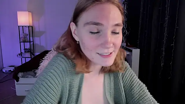 ReddHotPipper's cam snapshot