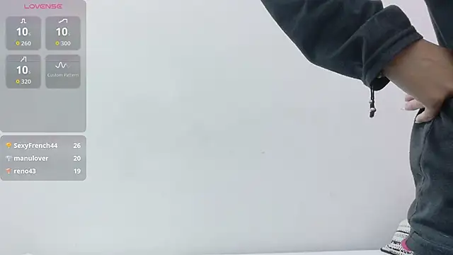 yourcuteneighbourr's cam snapshot