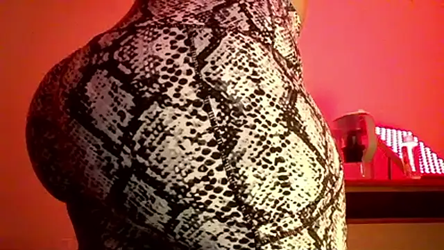 bellacagyal's cam snapshot