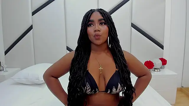 MirandaTurbay's cam snapshot