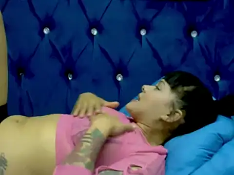 TwinkleToes29 live sex cam