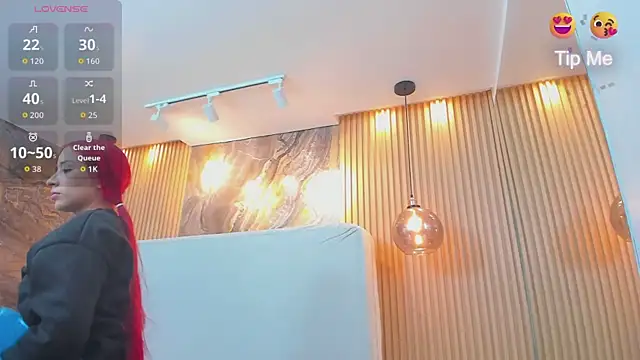 ella_harper's cam snapshot