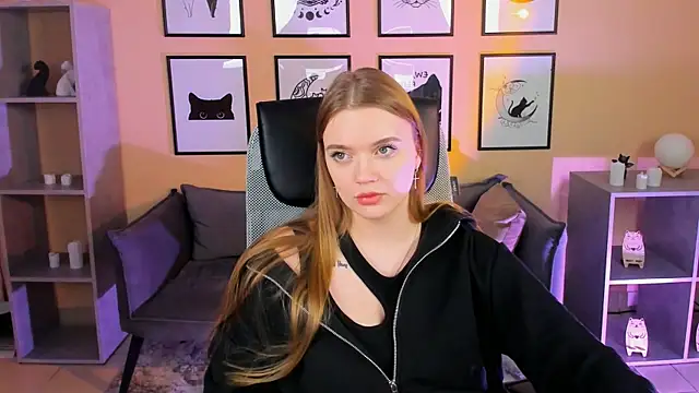 LisaMitchell's cam snapshot