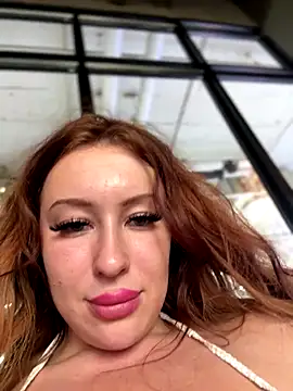 AndreaMood live sex cam