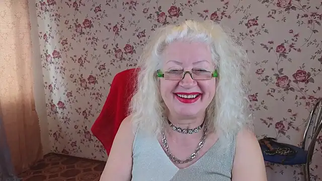 Maya_Mayflower's cam snapshot