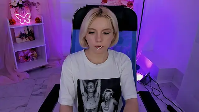 AuroraWrenfield's cam snapshot