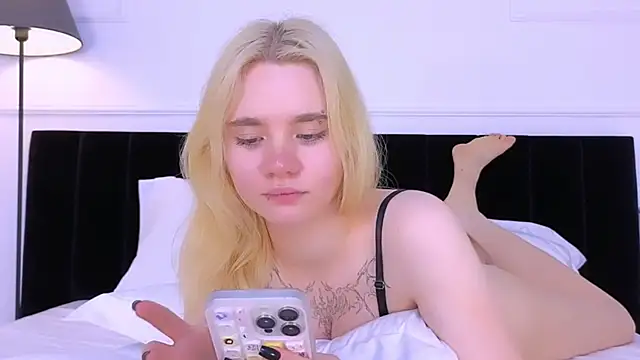 ANNABELLE_LU's cam snapshot