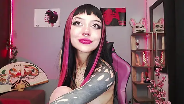 catipetite's cam snapshot