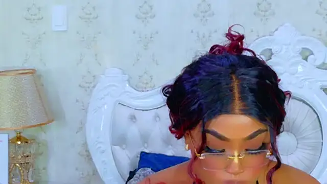 TianahGlow's cam snapshot