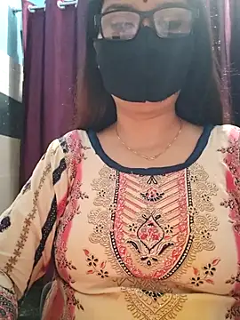 Aishwaryaa_69's cam snapshot