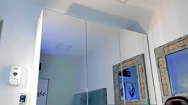 Mr_Strike live sex cam