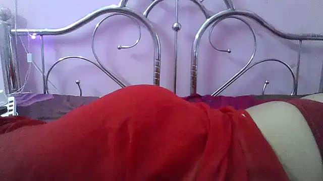 cute_lailaa's cam snapshot