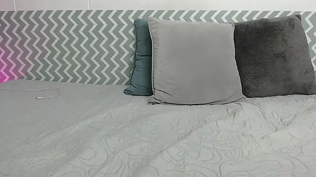 EmilyCoy_'s cam snapshot