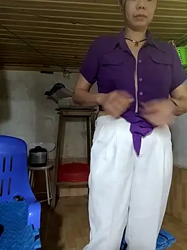 Basanis68's cam snapshot