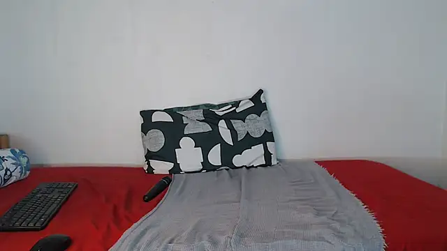 SexyChill1992's cam snapshot