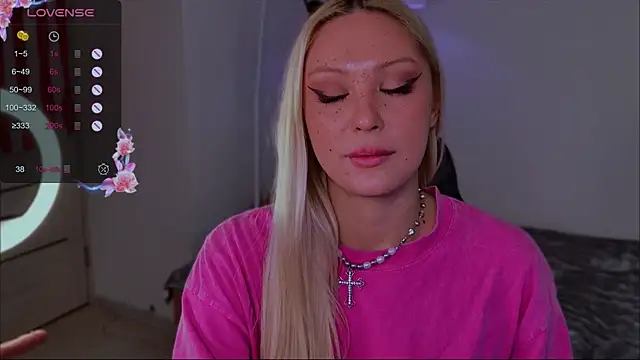 LeksaCandy's cam snapshot