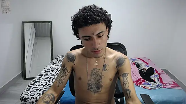 present_the_magic's cam snapshot