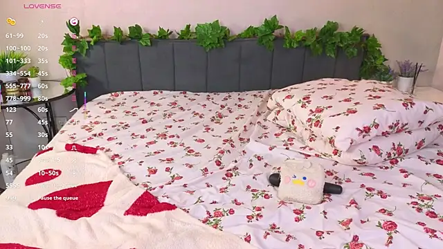 ConstanceHelms's cam snapshot