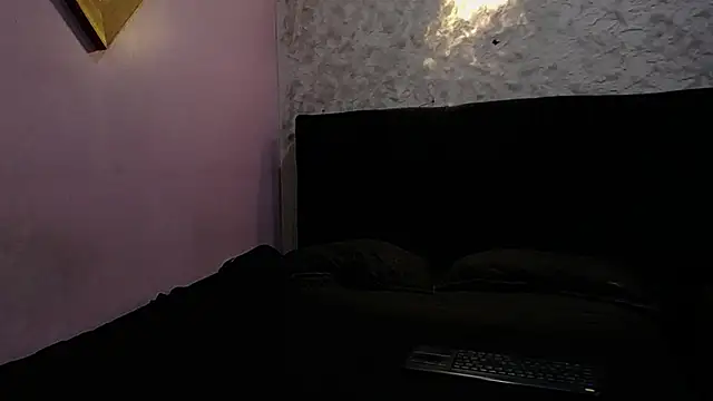 SavageLover_'s cam snapshot