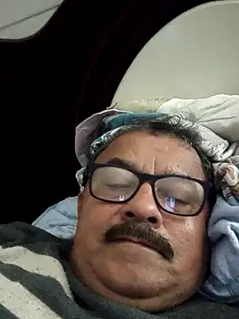 Misterymem63's cam snapshot