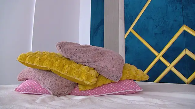 Foxxxy_MILF's cam snapshot