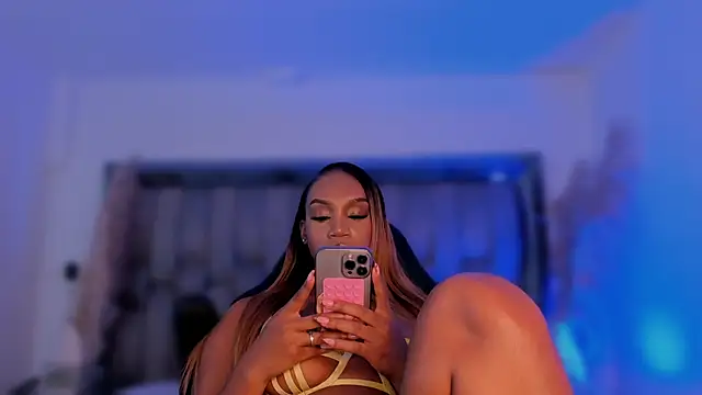 ChaynnaCooper's cam snapshot