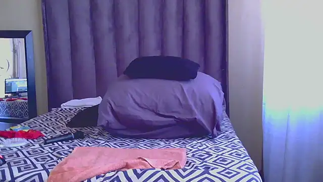 HOTSEXCBOOBS30xx's cam snapshot