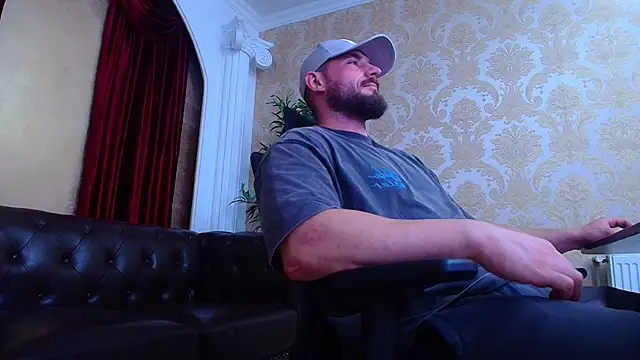 AdamJamesonn's cam snapshot