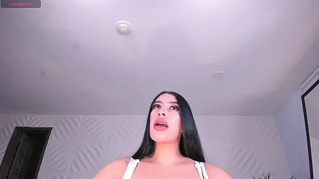 LeahLombardi_'s cam snapshot