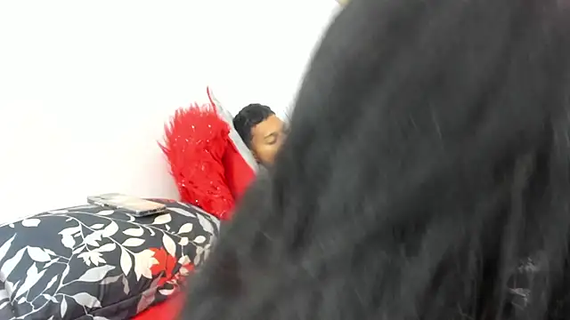 YuleimysAndAlex's cam snapshot