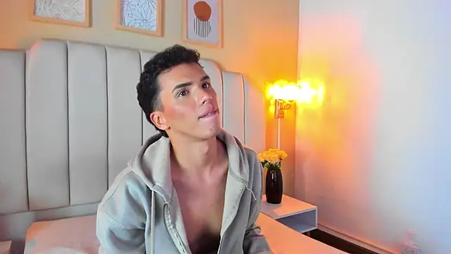 SEANTROYY live sex cam