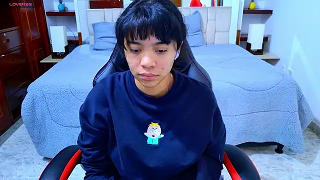 laureentt_'s cam snapshot