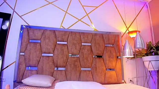 LunaPleasure's cam snapshot