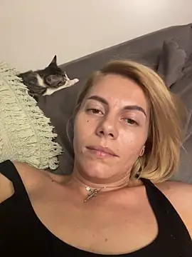 tanyagrey's cam snapshot