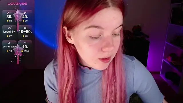 Strawberry_juli's cam snapshot