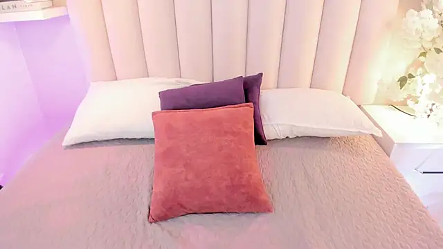 Isabella__gonzalez_'s cam snapshot