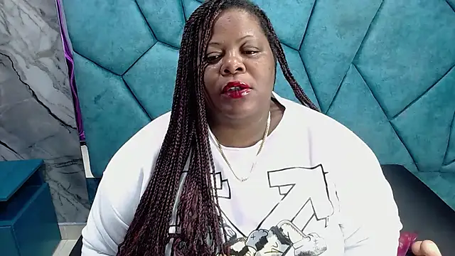 rocio_bbw_'s cam snapshot