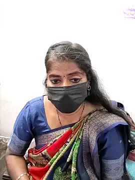 tamil_Sigappu_Roja's cam snapshot