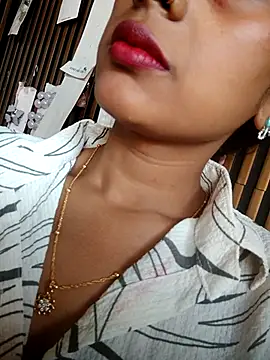 hotshreya69's cam snapshot