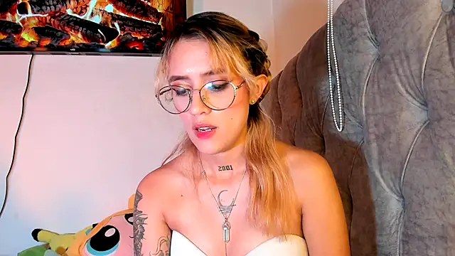 Sabrina_Cole's cam snapshot